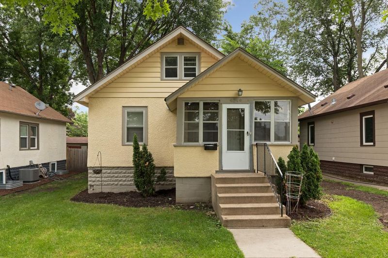 4249 Oakland Ave, Minneapolis, MN 55407