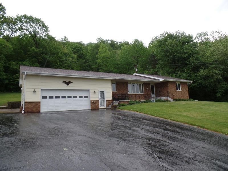 W6106 Waubeek Mound Rd, Eau Galle, WI 54737