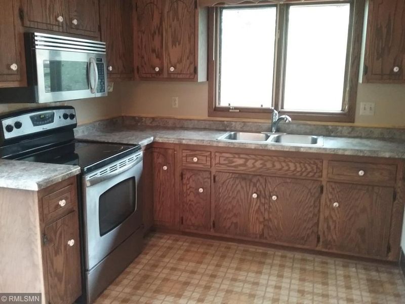 782 Mimosa Ln, New Brighton, MN 55112