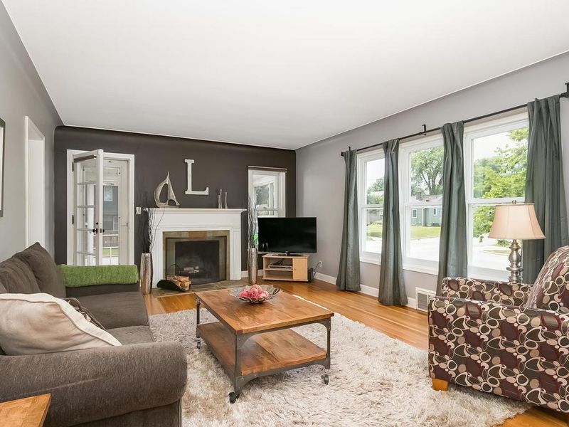2855 Florida Ave S, Saint Louis Park, MN 55426