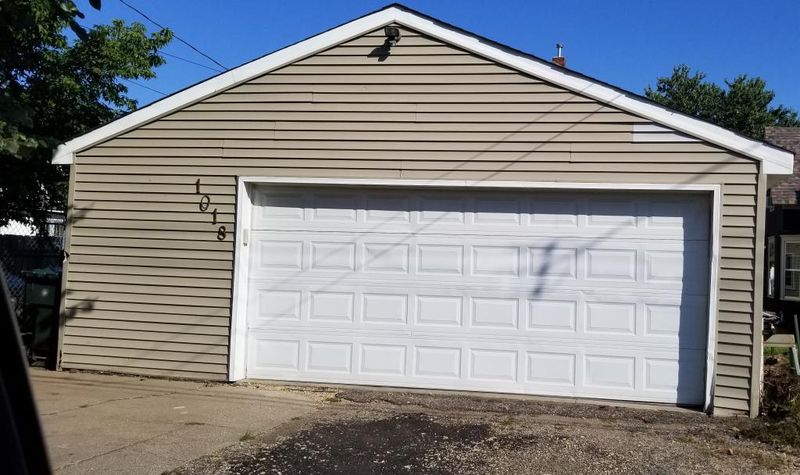 1018 Conway St, Saint Paul, MN 55106