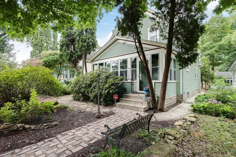 3304 34th Ave S, Minneapolis, MN 55406
