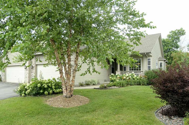 9067 Archer Ln N, Maple Grove, MN 55311
