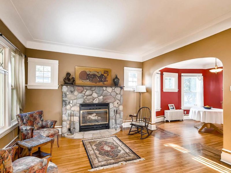 19 W 48th St, Minneapolis, MN 55419