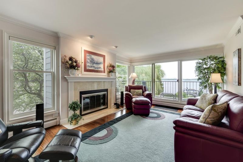 603 Lake St #218, Excelsior, MN 55331