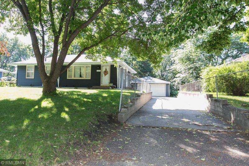 814 108th Ln NW, Coon Rapids, MN 55448
