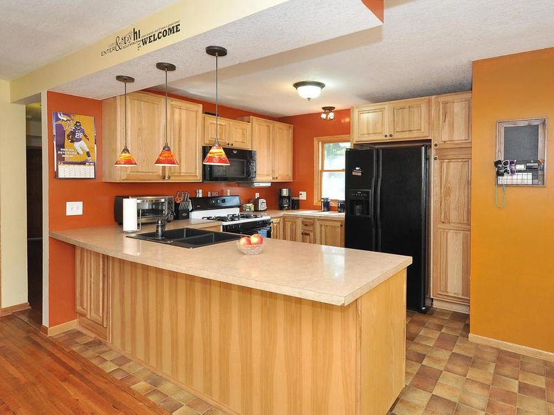 7224 Logan Ave N, Brooklyn Center, MN 55430
