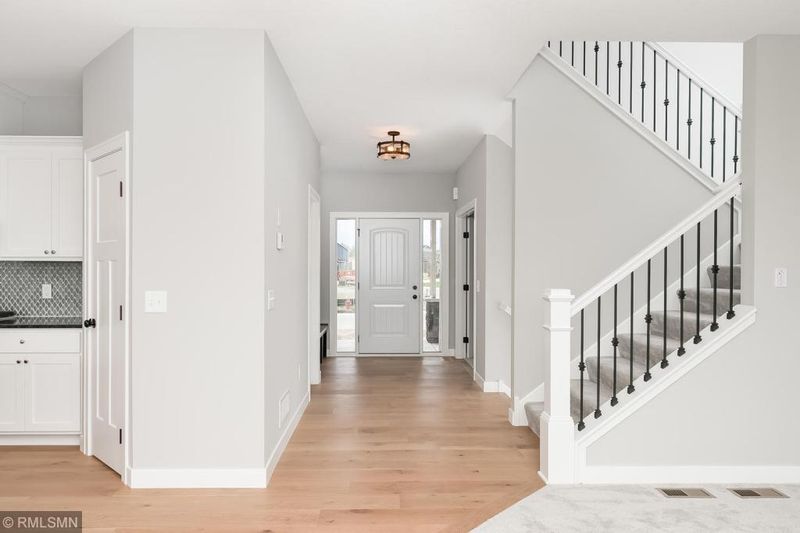 2064 Cypress St, Lino Lakes, MN 55014
