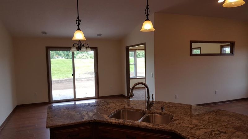 104 Glenview Loop, Saint Cloud, MN 56303
