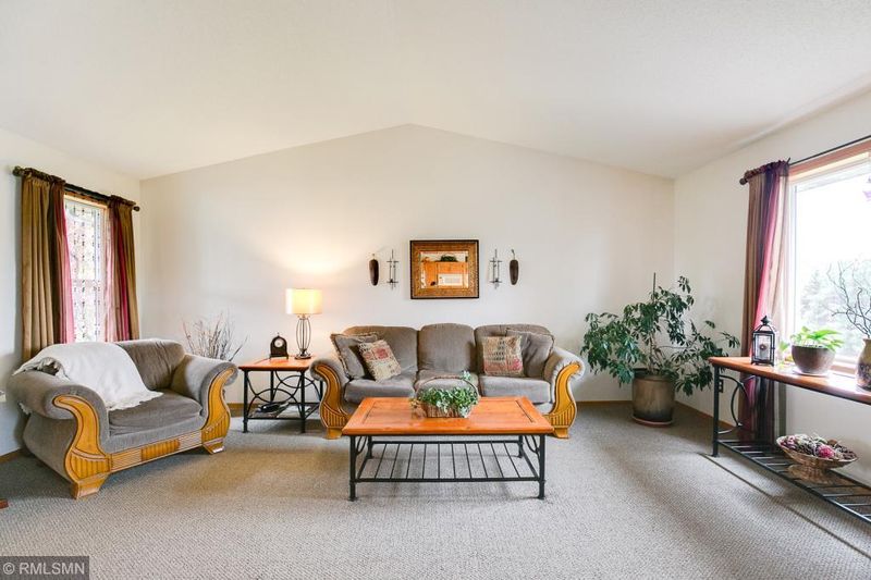 7742 Mustang Ln, Lino Lakes, MN 55014