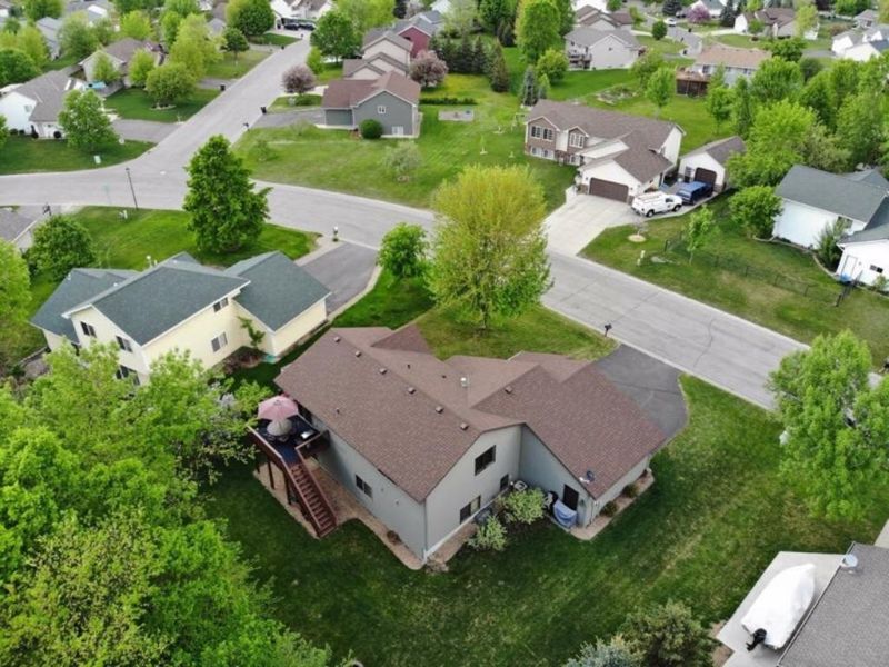533 Heights Rd NW, Saint Michael, MN 55376