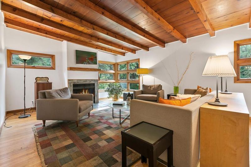 20760 Radisson Rd, Excelsior, MN 55331