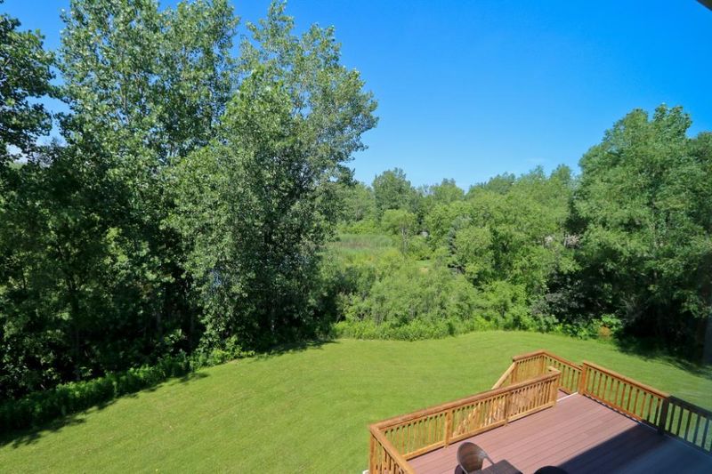 5581 Finley Bay N, Hugo, MN 55038