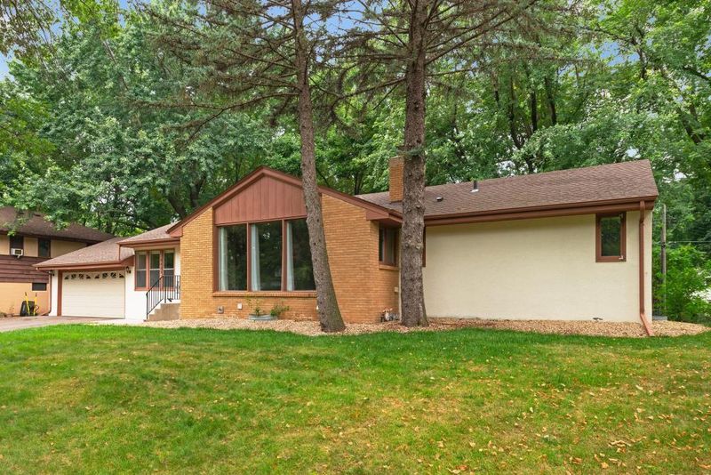 3035 Idaho Ave N, Crystal, MN 55427
