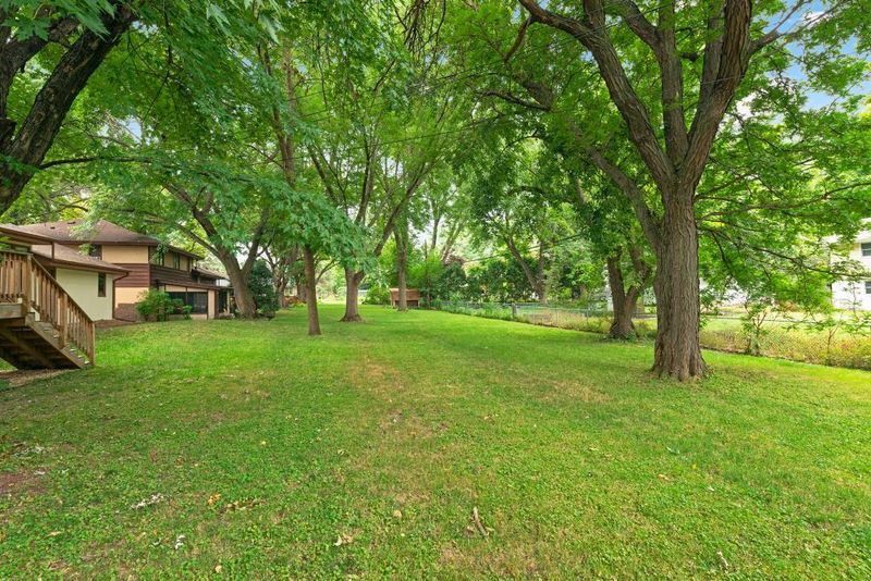 3035 Idaho Ave N, Crystal, MN 55427