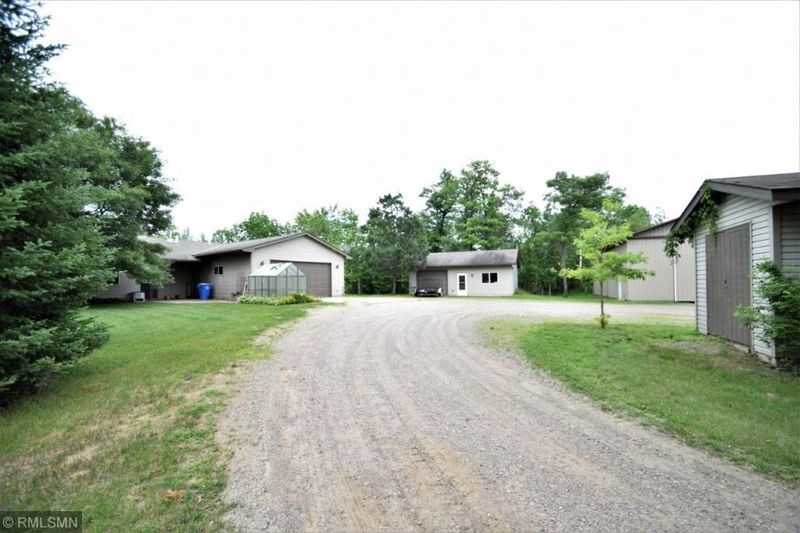 5835 334th Ct NW, Cambridge, MN 55008