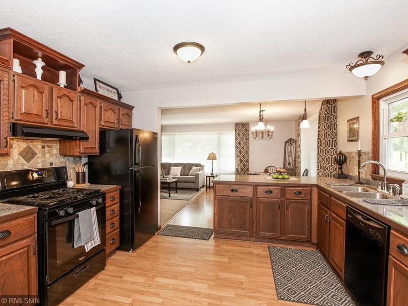 4420 Hamline Ave N, Arden Hills, MN 55112