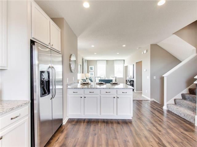 9646 Olive Ln N, Maple Grove, MN 55311