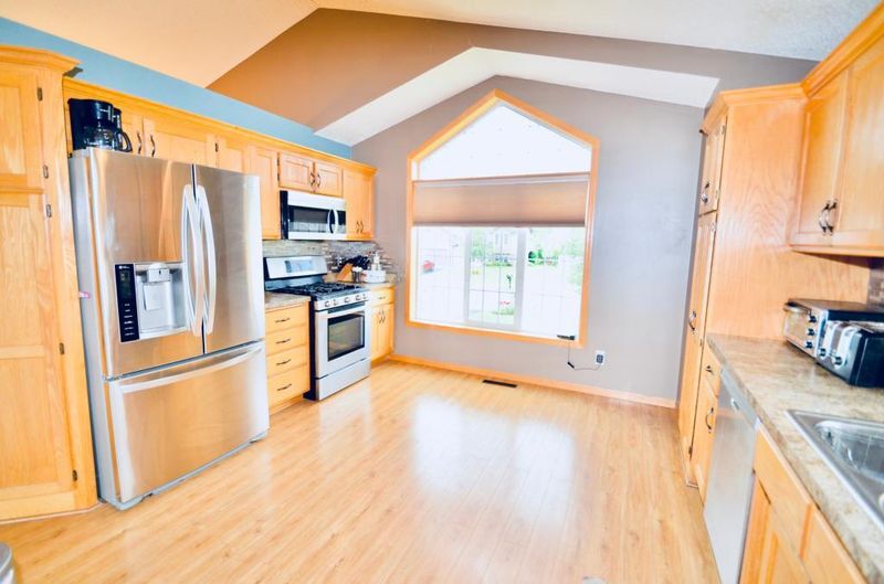 7948 384th Trl, North Branch, MN 55056
