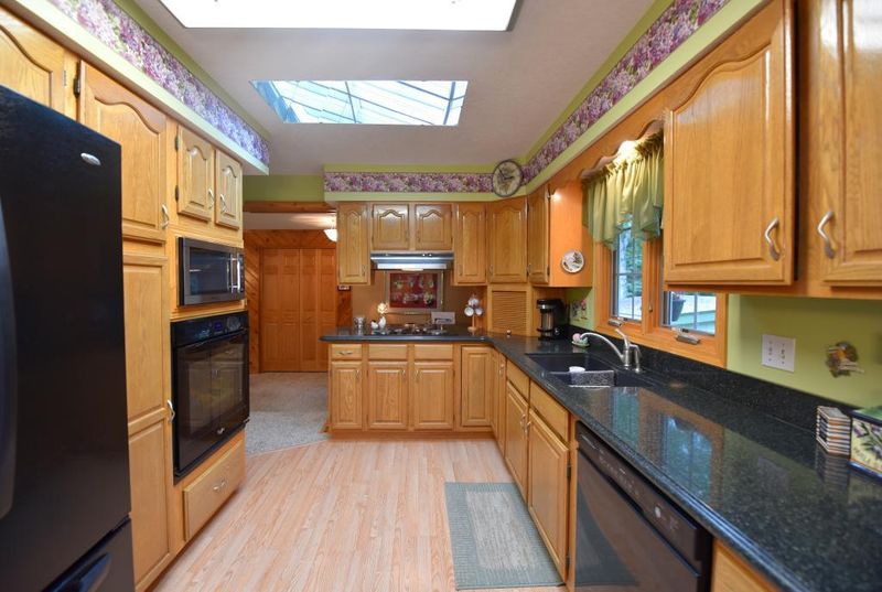 3940 Hubbard St, Pequot Lakes, MN 56472
