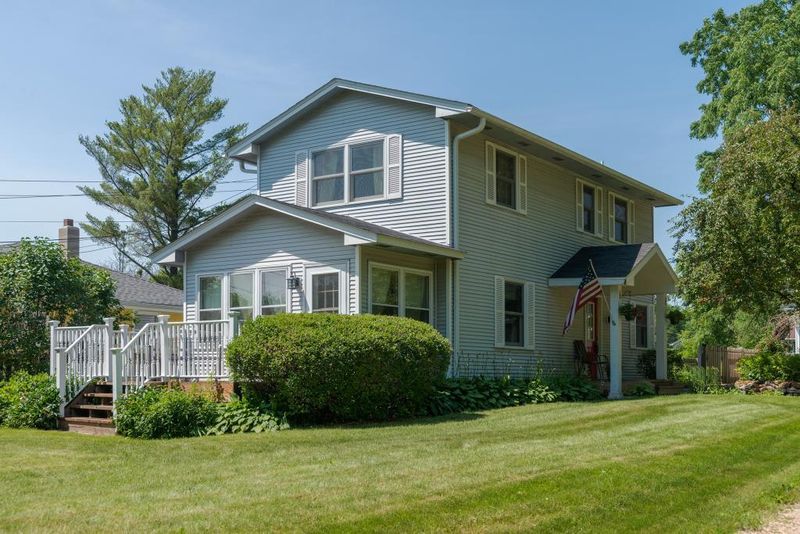 5850 Lynwood Blvd, Mound, MN 55364