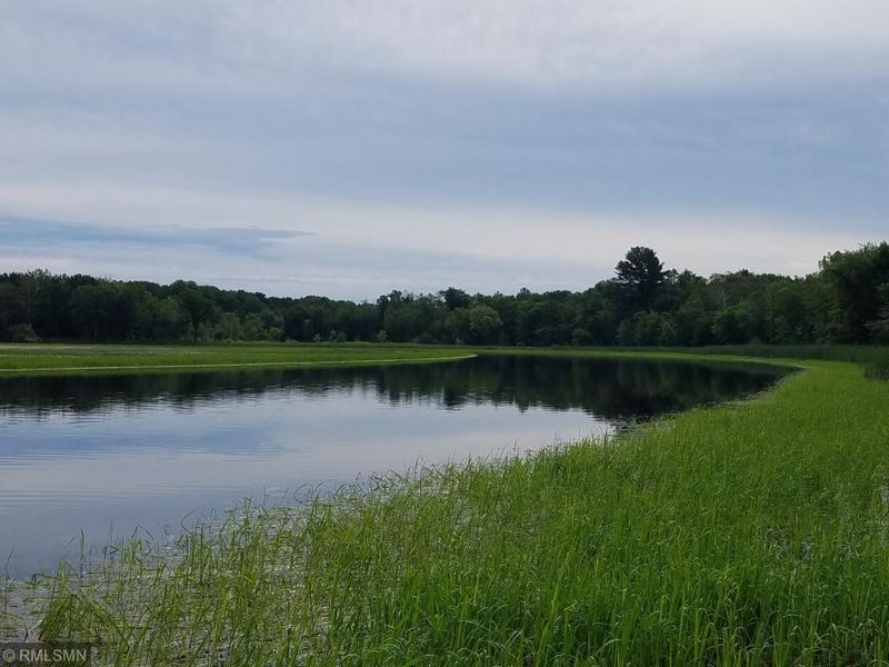 25696 River Rd, Cohasset, MN 55721