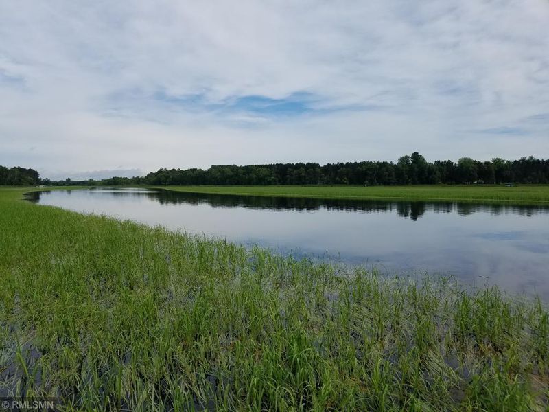 25696 River Rd, Cohasset, MN 55721
