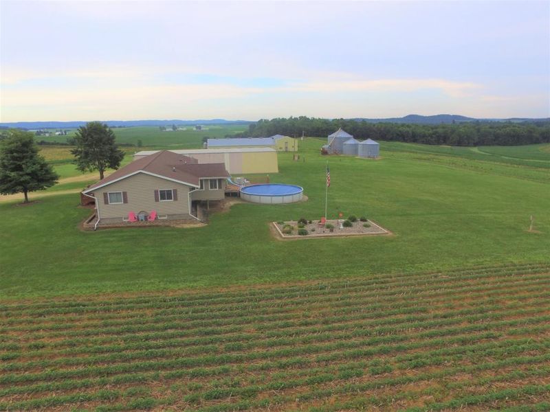 E3324 County Road Y, Eau Galle, WI 54737