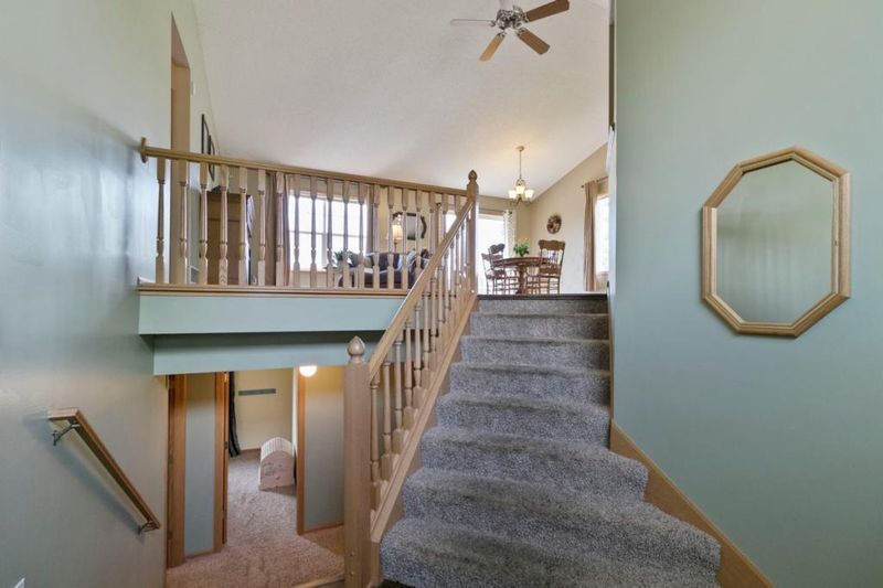 13795 Hill Place Dr, Rogers, MN 55374