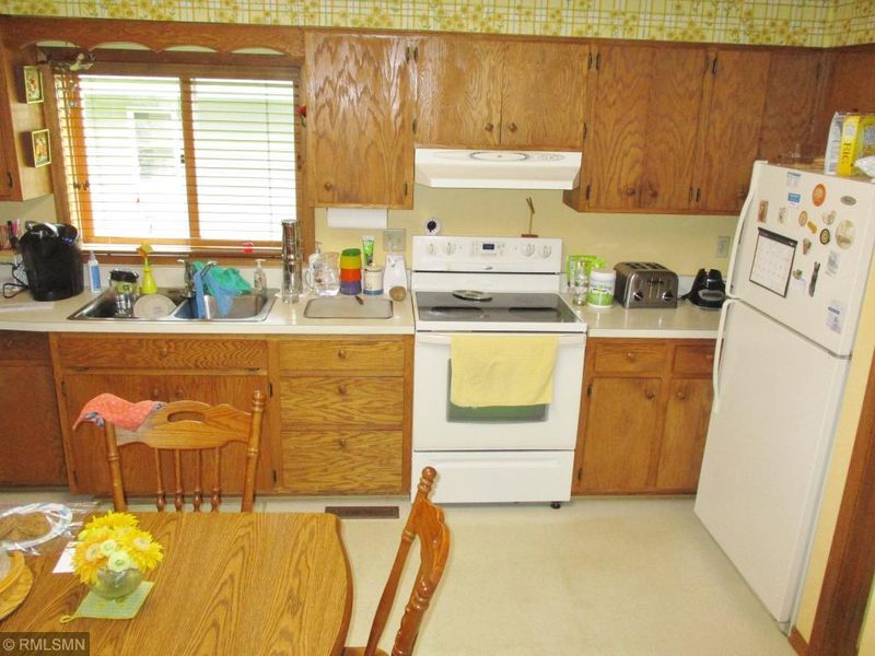 515 4th St NW, Aitkin, MN 56431