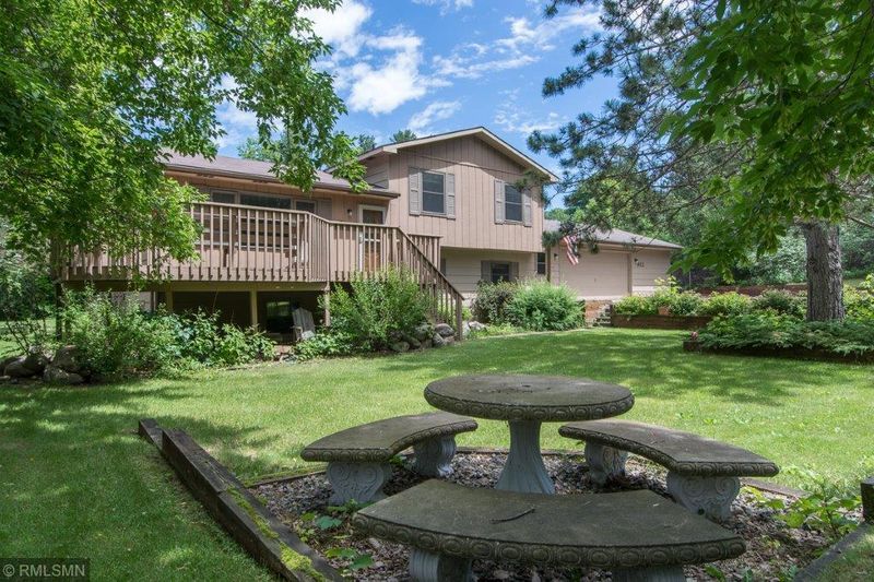 912 Cindy St, Brainerd, MN 56401
