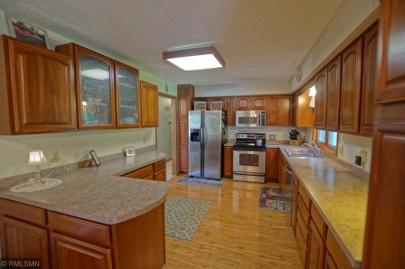 1454 18th Ave NW, New Brighton, MN 55112
