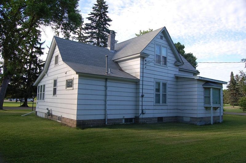 11079 279th St, Chisago City, MN 55013