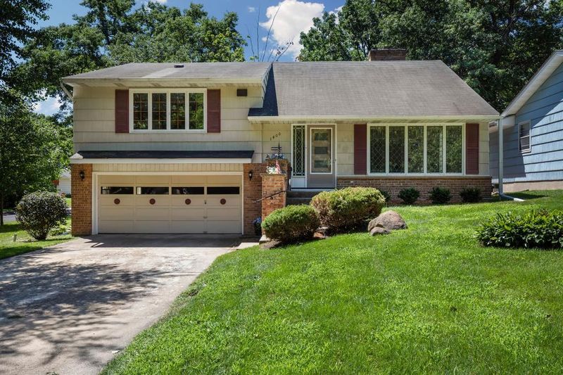 1400 Lake Shore Dr W, Richfield, MN 55423