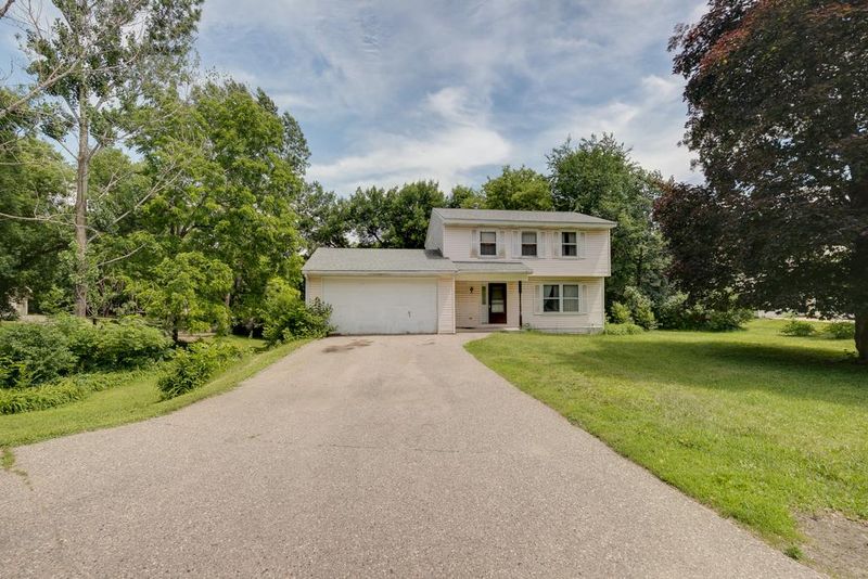 4837 Williston Rd, Minnetonka, MN 55345