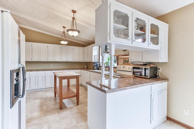 9200 Jasper Ct, Chisago City, MN 55013