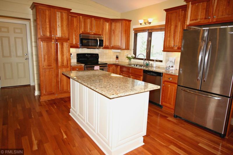 9733 Sundance Rd, Rogers, MN 55374
