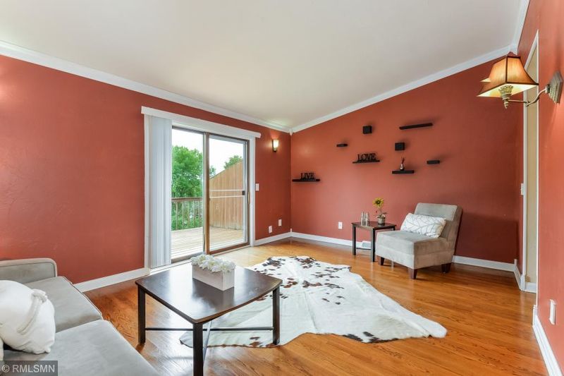 801 Prairie St S, Shakopee, MN 55379