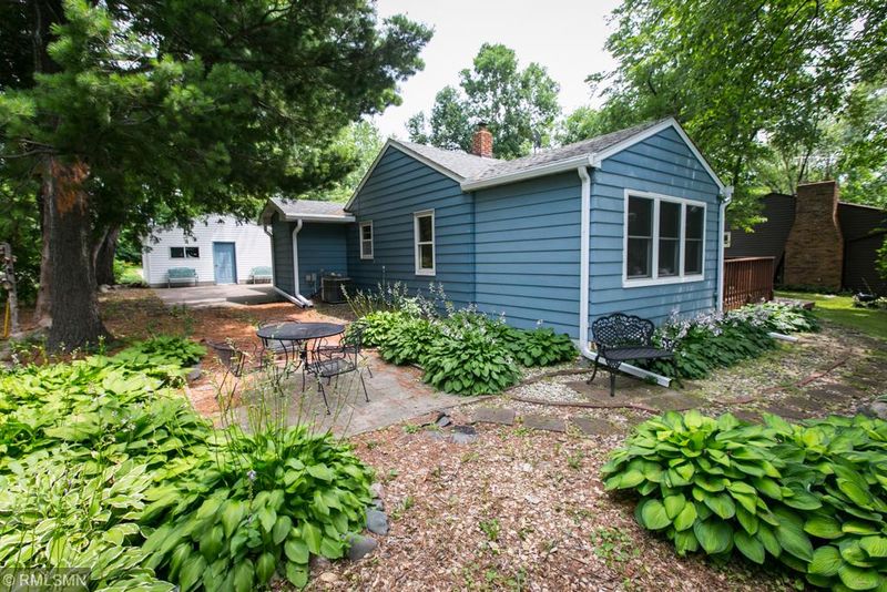 32318 N Center Ln, Center City, MN 55012
