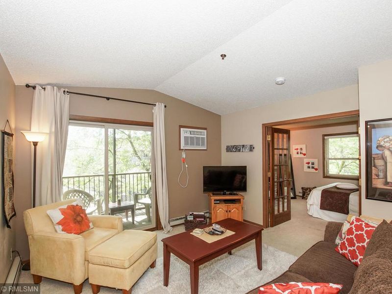 2140 Ridge Dr #32, Saint Louis Park, MN 55416