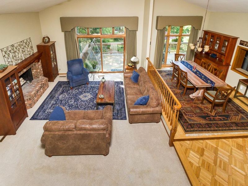 606 Labore Rd, Little Canada, MN 55117