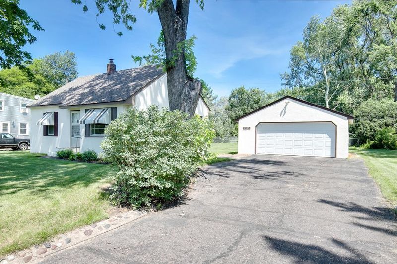 9115 Dunlap Ave, Circle Pines, MN 55014