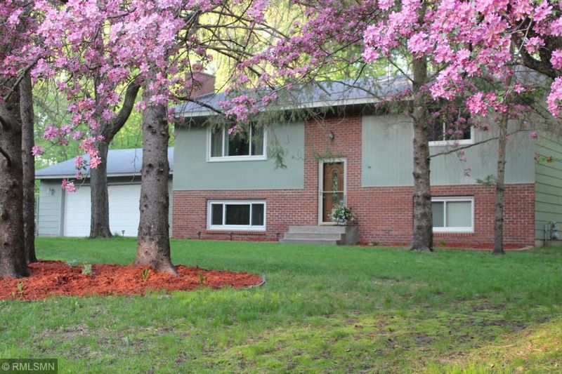 22911 Hilo Ave N, Forest Lake, MN 55025