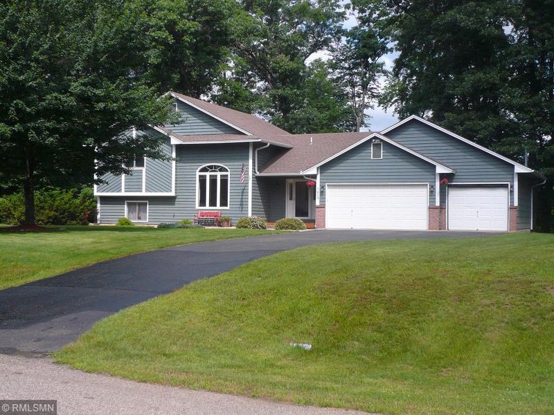 7615 220th Ln NE, Wyoming, MN 55092