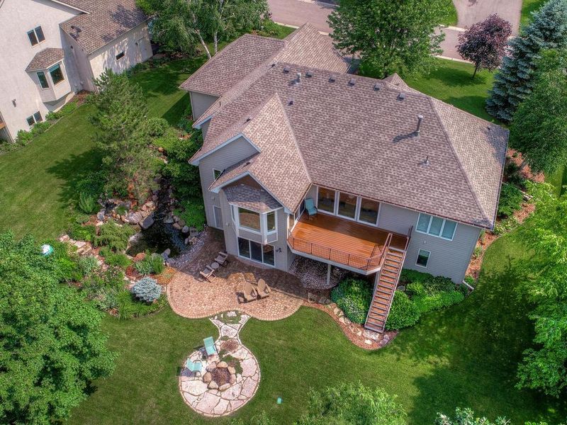 1880 Edgewater Pl, Victoria, MN 55386