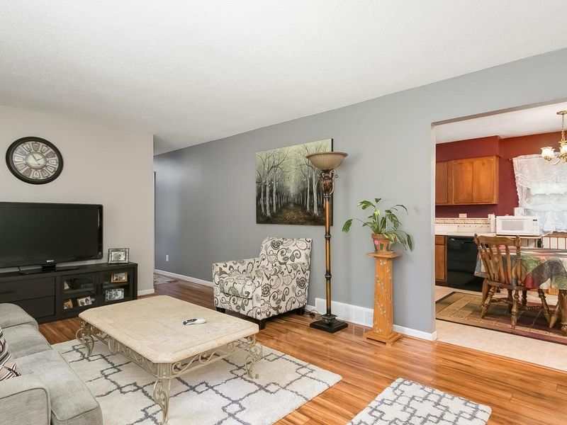 445 Ashland St N, Cambridge, MN 55008
