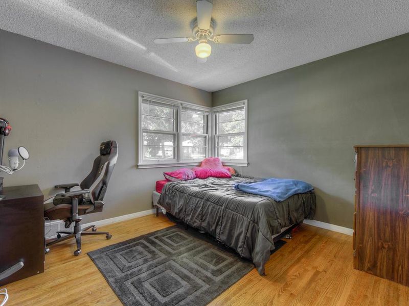 4818 Georgia Ave N, Crystal, MN 55428