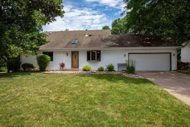 8492 79th St S, Cottage Grove, MN 55016