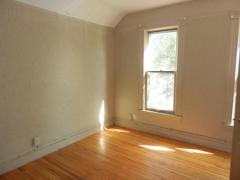 735 Jessie St, Saint Paul, MN 55130