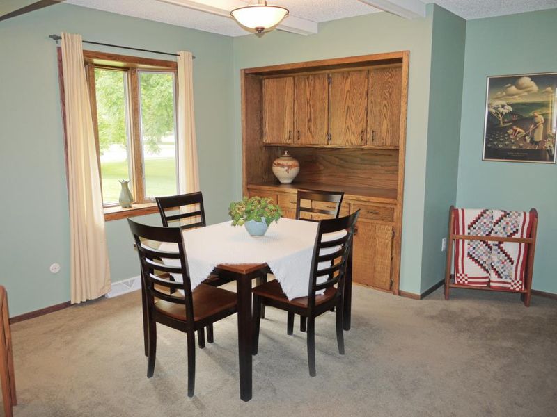505 Loomis Ct, Northfield, MN 55057